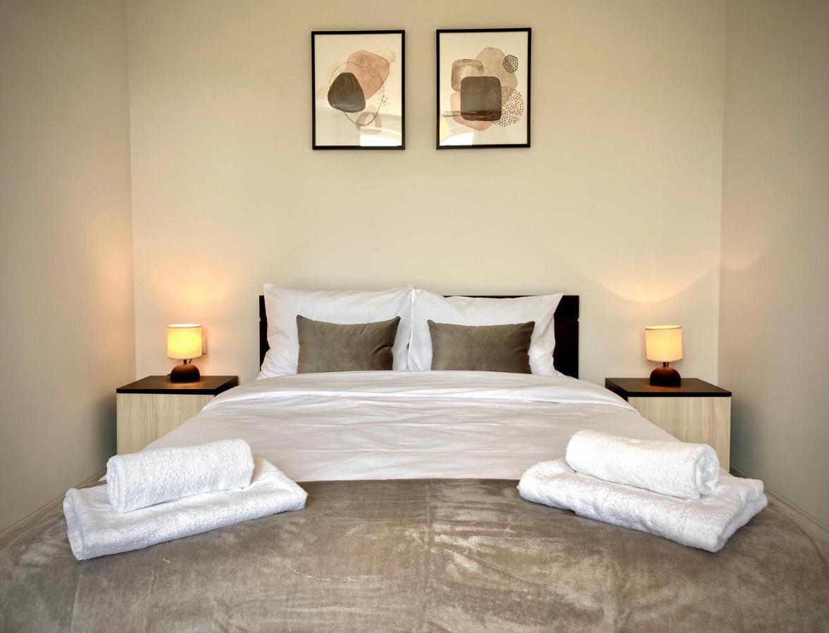 Cozy & Modern 1Br Apart For 4 Guests Next To Medical University & Free Parking Stara Zagora Buitenkant foto