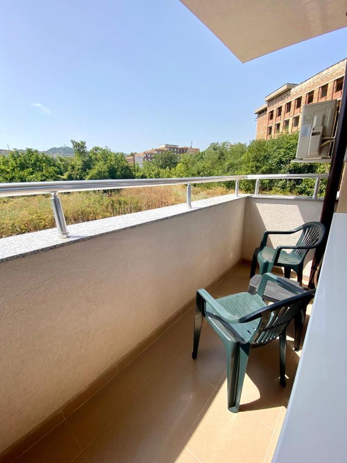 Cozy & Modern 1Br Apart For 4 Guests Next To Medical University & Free Parking Stara Zagora Buitenkant foto