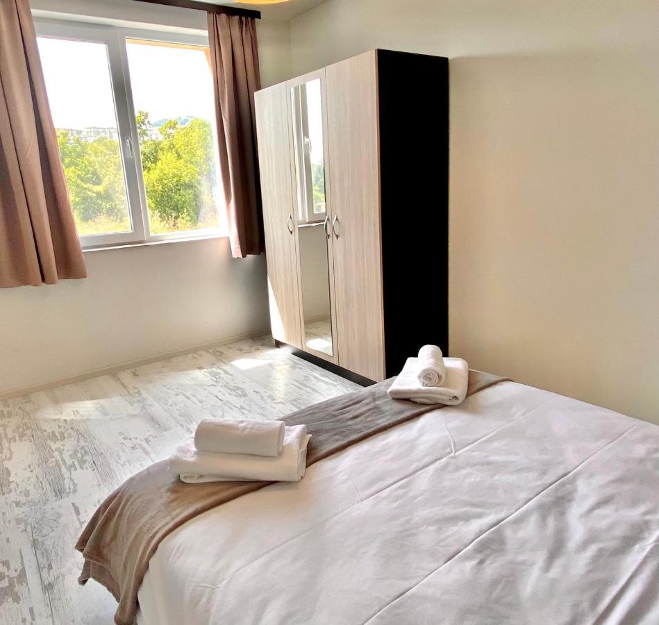 Cozy & Modern 1Br Apart For 4 Guests Next To Medical University & Free Parking Stara Zagora Buitenkant foto