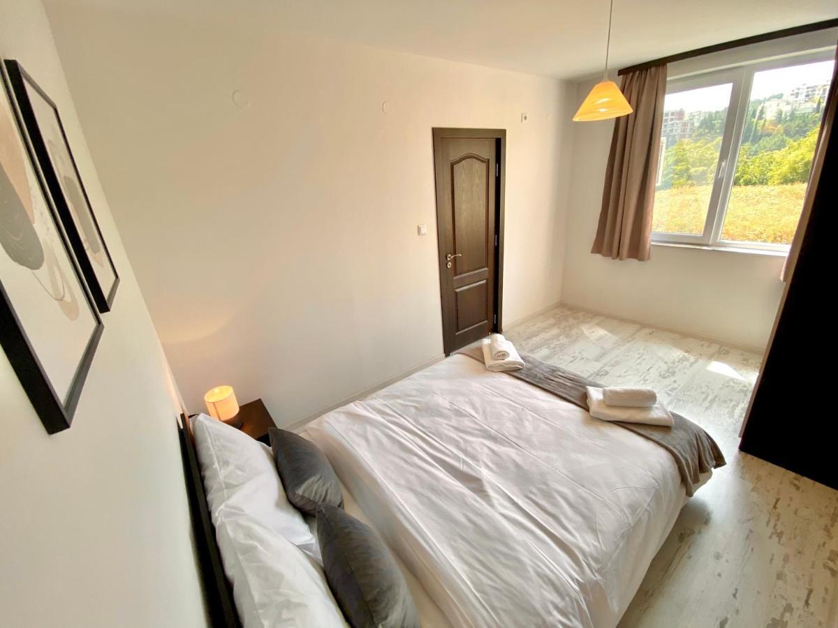 Cozy & Modern 1Br Apart For 4 Guests Next To Medical University & Free Parking Stara Zagora Buitenkant foto